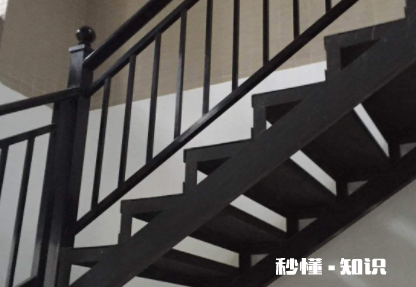 楼梯必须要有扶手吗 楼梯超过多宽要加扶手