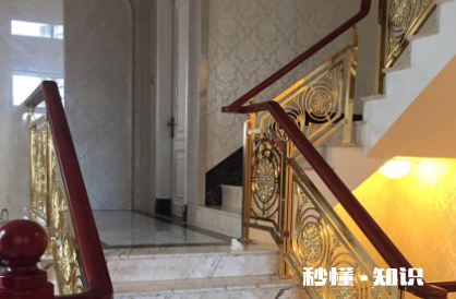 楼梯必须要有扶手吗 楼梯超过多宽要加扶手