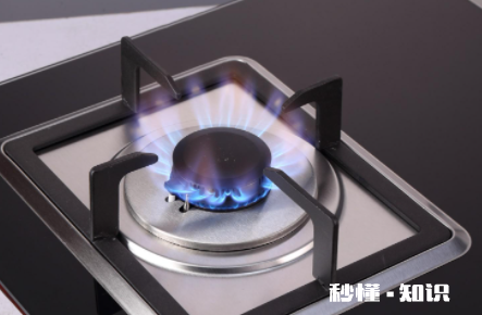 煤气灶进水了还能用吗 煤气灶溢了水打不着火怎么办