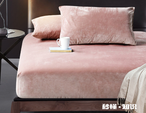 床笠铺上后会滑吗 床笠铺了铺床单会移动吗