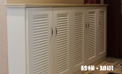 鞋柜有脚臭味怎么去除 鞋柜里的臭味有菌吗