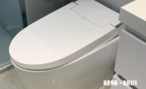 马桶换成蹲坑好换吗 马桶换成蹲坑必须把地面抬高吗