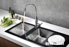 厨房水槽一个好还是两个好 水槽单槽选多大最好