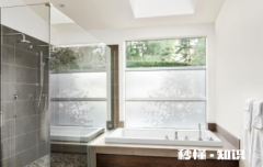 如何防止浴室玻璃爆炸 浴室玻璃突然自爆是怎么回事