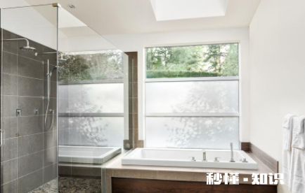 如何防止浴室玻璃爆炸 浴室玻璃突然自爆是怎么回事