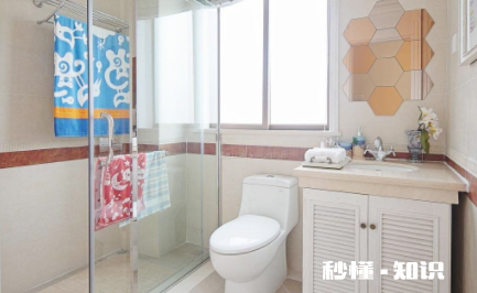 如何防止浴室玻璃爆炸 浴室玻璃突然自爆是怎么回事