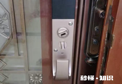 防盗门把手松动怎么调紧 防盗门把手为什么会松