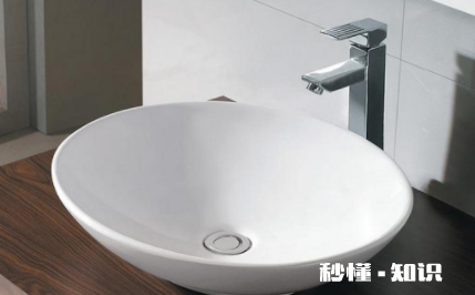 卫生间的瓷盆污垢怎么处理 陶瓷洗手盆发黄清洗小妙招