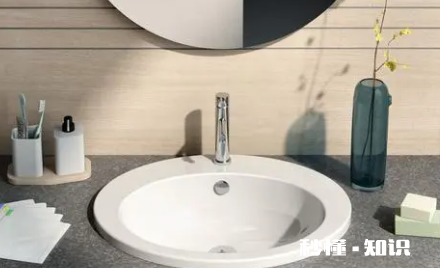 卫生间的瓷盆污垢怎么处理 陶瓷洗手盆发黄清洗小妙招