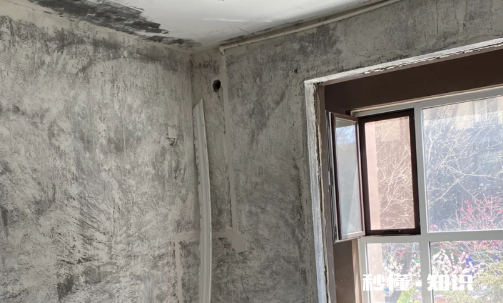 铲墙皮灰尘对人危害大吗 铲墙皮一定要铲到露出水泥吗