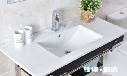 洗手盆玻璃的有裂缝用什么粘合 洗手盆裂开了怎么办