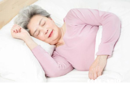 老年人能睡软床垫吗 老年人床垫怎么选择