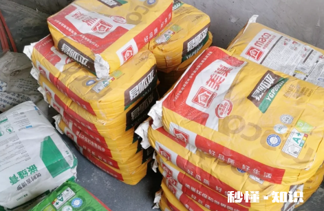 腻子粉加洗衣粉还是加洗洁精 腻子粉加洗衣粉危害大吗