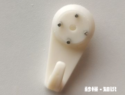 如何翘出墙上的无痕钉 无痕钉怎么弄墙上