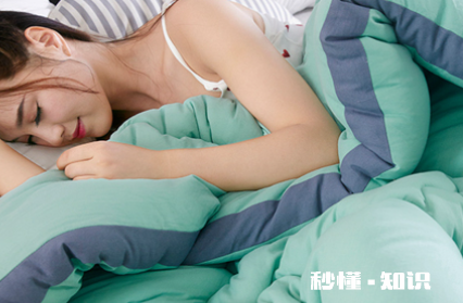 厚被子可以当床垫吗 没有床垫怎么睡