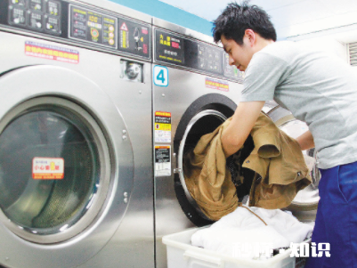 家用洗衣机10公斤大吗 洗衣机公斤数是指什么干的还是湿的