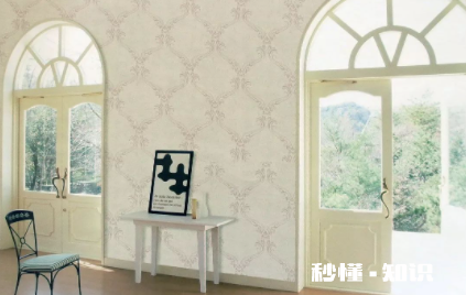 墙布溢胶有印子怎么办 墙布怎么贴不会漏胶