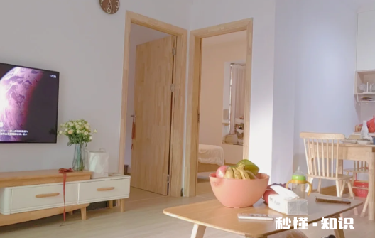 二手房翻新是先装门还是先装地板 二手房翻新是做柜子还是买