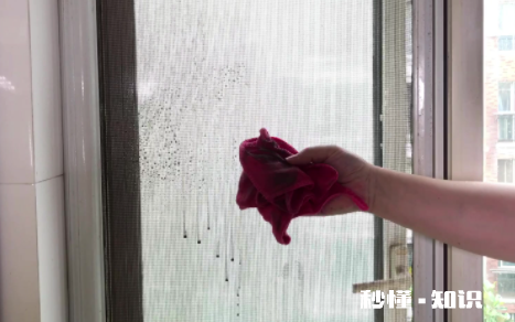 纱窗不拆怎么清洗方便又快 纱窗不清洗影响通风吗