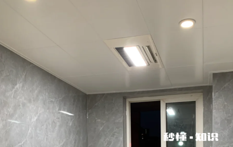 卫生间吊顶灯是谁装 卫生间吊顶灯有几个