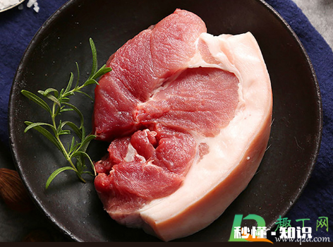 为什么猪肉切开是发绿 猪肉变绿色后煮熟还能吃吗