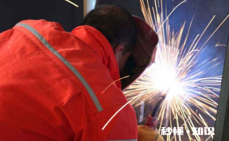 粘焊条是电流大了还是小了 新手焊电焊怎么可以不粘焊条