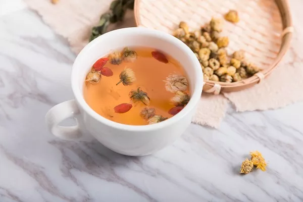 枸杞菊花泡水喝的禁忌 枸杞菊花泡水喝的功效与作用