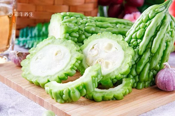 干苦瓜片泡水喝的禁忌 干苦瓜片泡水喝的正确方法