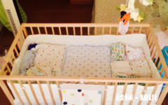 婴儿床多大尺寸实用 婴儿床100×56会不会太小