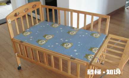 婴儿床多大尺寸实用 婴儿床100×56会不会太小