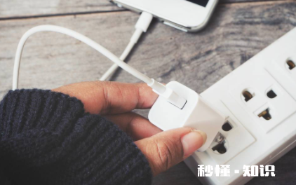 插座里面的灰怎么处理 插座里有灰可以用吗