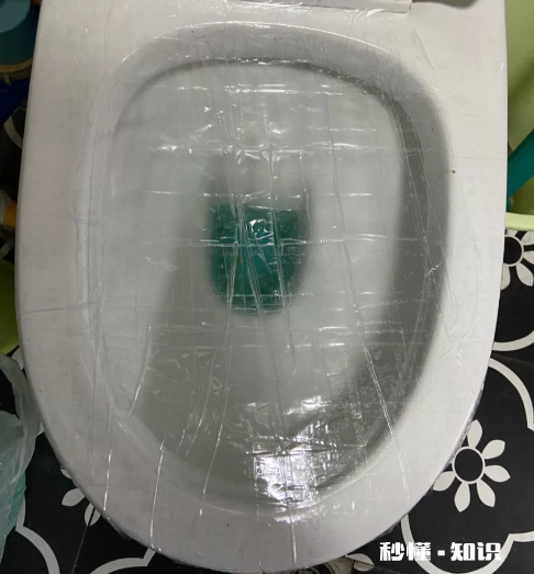 马桶保鲜膜疏通法原理 马桶保鲜膜堵塞疏通小窍门