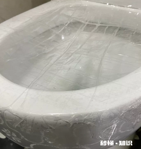 马桶保鲜膜疏通法原理 马桶保鲜膜堵塞疏通小窍门
