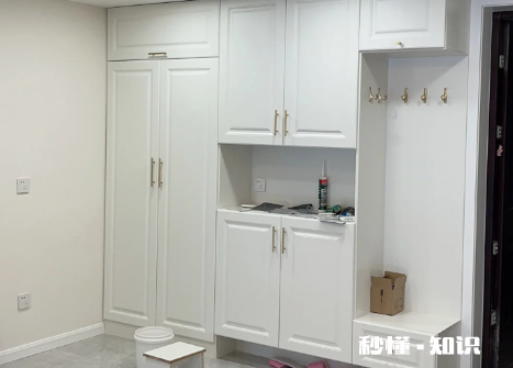 木工打衣柜是机器封边好还是手工扣 木工打衣柜是带边好还是不带边好呀