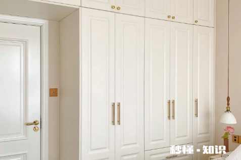 木工打衣柜是现场切割吗 木工打衣柜是固定在墙上吗