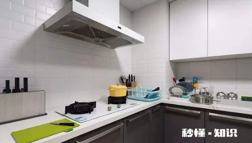 厨房瓷砖太油用什么来清洁 厨房瓷砖怎么擦才干净妙招