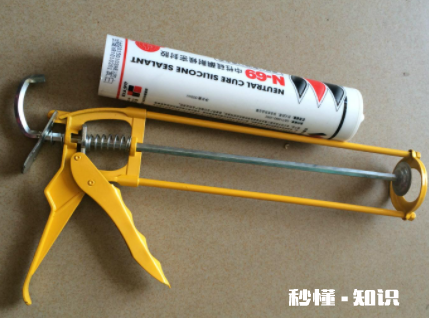 洗手池玻璃胶发霉怎么办 玻璃胶容易发霉吗