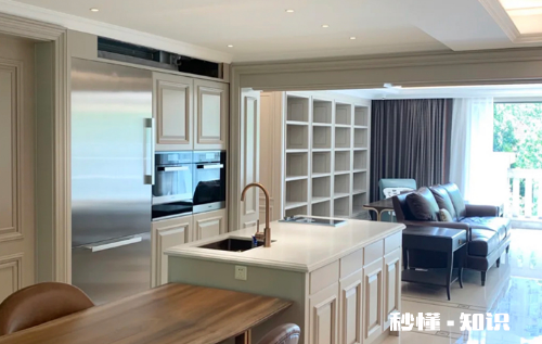 禾香板衣柜放的衣服都是味怎么办 禾香板衣柜发霉了怎么处理