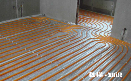 地暖用铝塑管好还是塑料管好 现常用的地暖管是什么材料的
