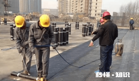 做防水的工人一天大概多少钱 防水小工主要做些什么