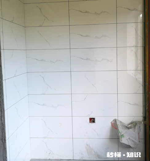 客厅和阳台瓷砖需要贴一样吗 客厅和阳台瓷砖对缝有讲究吗