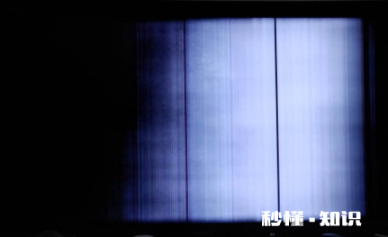 液晶电视打开是白色的怎么弄 液晶电视为什么白屏