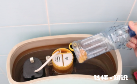 抽水马桶冲水无漩涡没劲咋办 马桶冲水为什么有漩涡