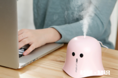 小型加湿器喷雾小怎么回事 小加湿器喷的雾是乳白色什么原因