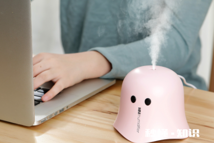 小型加湿器喷雾小怎么回事 小加湿器喷的雾是乳白色什么原因