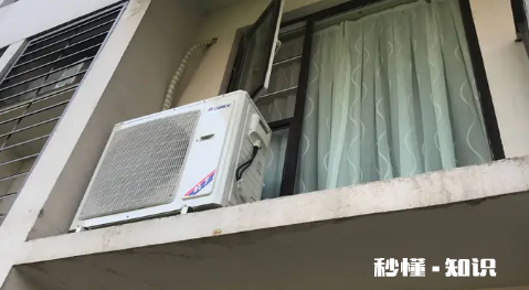 空调管怎么经过玻璃阳台 阳台空调管道怎么隐藏