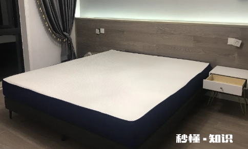 蓝盒子床垫和慕思床垫哪个好 蓝盒子床垫和慕思床垫使用对比评测