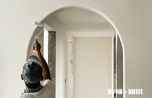 乳胶漆摸起来不光滑正常吗 乳胶漆摸起来不光滑怎么解决