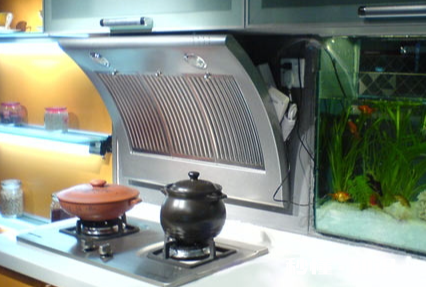 油烟机要开盖使用吗 油烟机上的盖板怎样打开