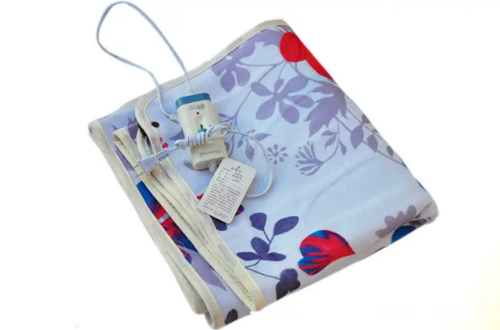 湿气重的人睡电热毯有好处吗 睡电热毯会加重体内湿气吗